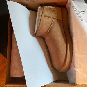 Ugg Classic Ultra Mini Boots Chestnut Size 8